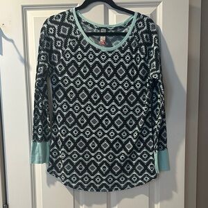 No Boundaries Black and Mint Geometric Long Sleeve Top